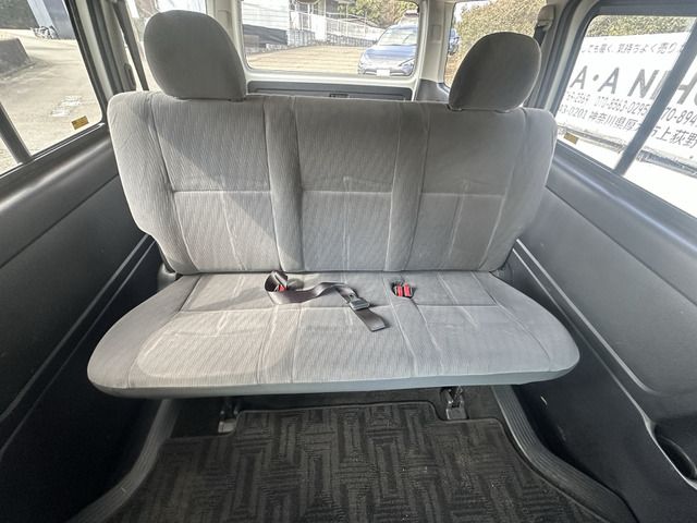 TOYOTA HIACE VAN 2WD 2012 Image 31