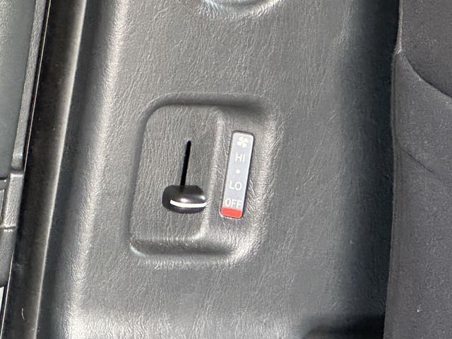 TOYOTA HIACE VAN 2WD 2012 Image 31