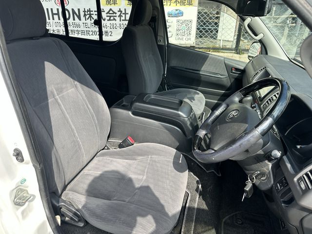 TOYOTA HIACE VAN 2WD 2012 Image 31