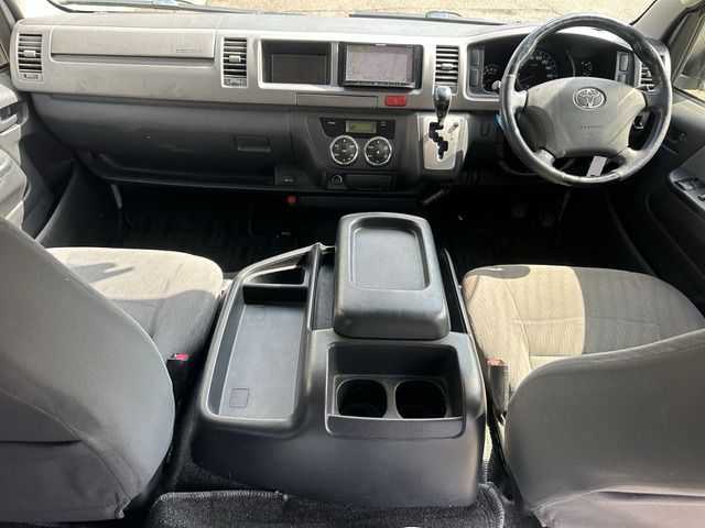 TOYOTA HIACE VAN 2WD 2012 Image 31