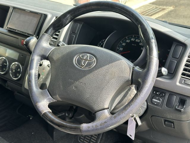 TOYOTA HIACE VAN 2WD 2012 Image 31