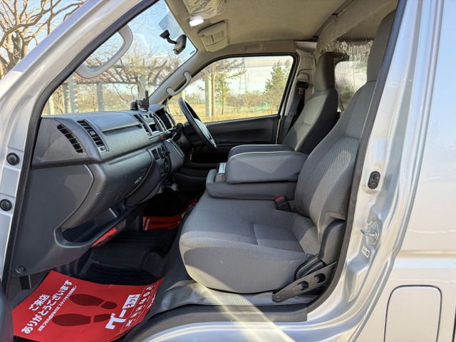 TOYOTA HIACE VAN 4WD 2014 Image 31