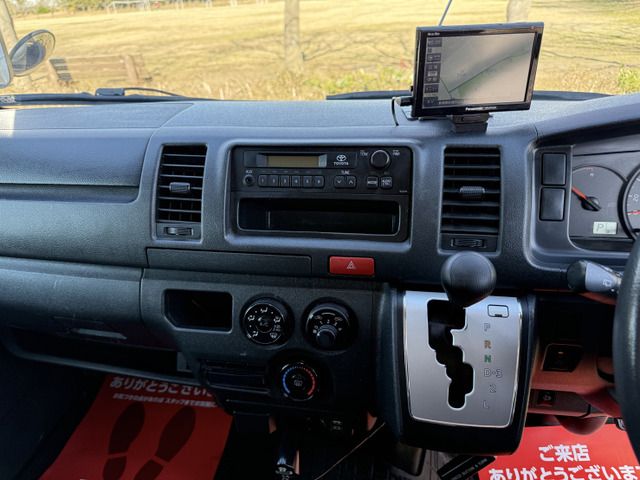 TOYOTA HIACE VAN 4WD 2014 Image 31