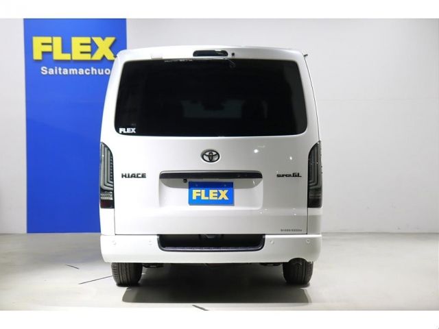 TOYOTA HIACE VAN 2WD 2022 Image 31