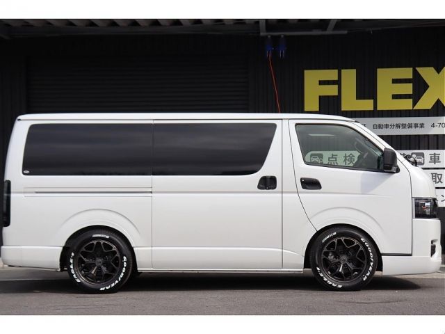 TOYOTA HIACE VAN 2WD 2022 Image 31