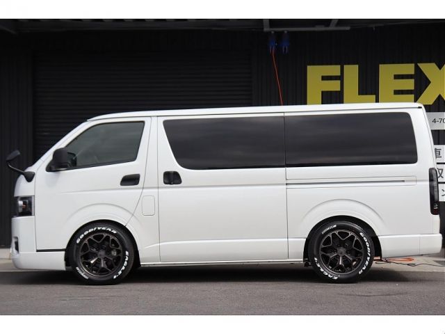 TOYOTA HIACE VAN 2WD 2022 Image 31