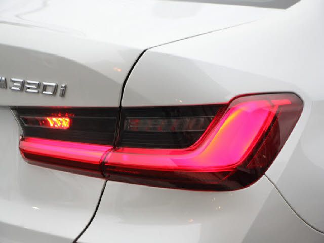 BMW 3SERIES SEDAN 2019 Image 31