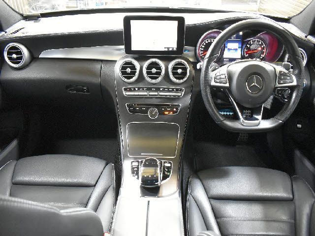 MERCEDES BENZ MERCEDES AMG C CLASS 2017 Image 31