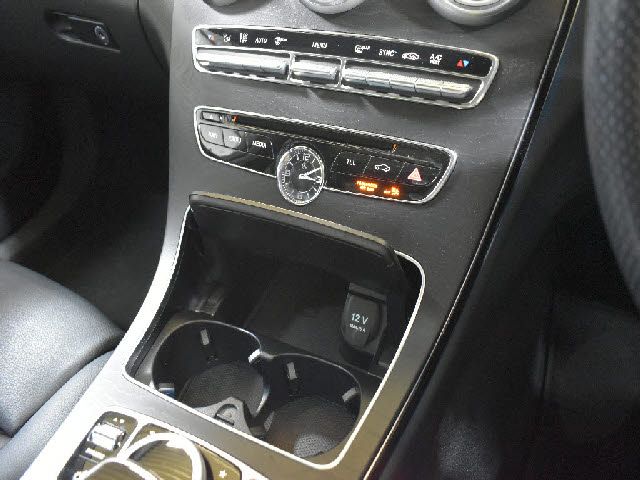 MERCEDES BENZ MERCEDES AMG C CLASS 2017 Image 31