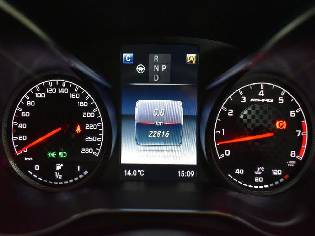 MERCEDES BENZ MERCEDES AMG C CLASS 2017 Image 31