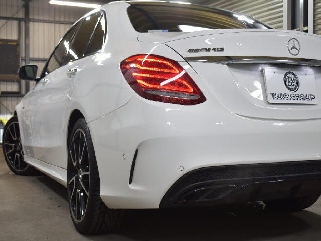 MERCEDES BENZ MERCEDES AMG C CLASS 2017 Image 31