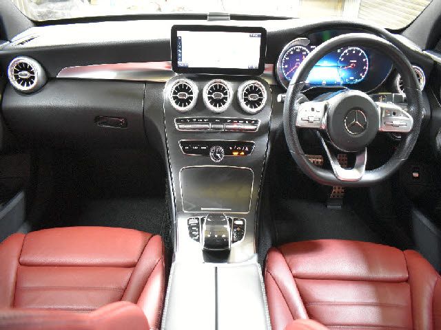 MERCEDES BENZ C CLAS 2019 Image 31