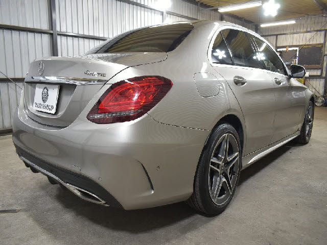 MERCEDES BENZ C CLAS 2019 Image 31
