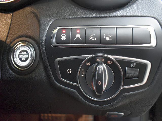 MERCEDES BENZ C CLAS 2019 Image 31