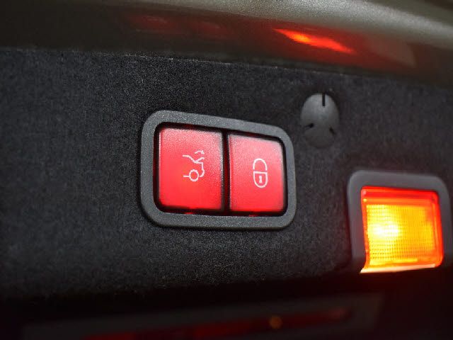 MERCEDES BENZ C CLAS 2019 Image 31