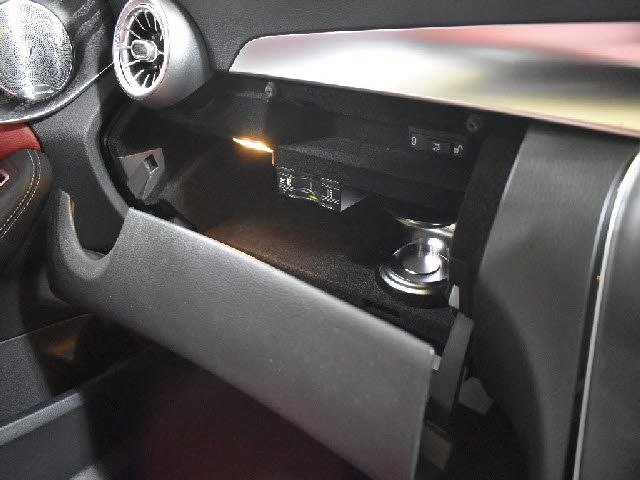 MERCEDES BENZ C CLAS 2019 Image 31