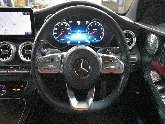 MERCEDES BENZ C CLAS 2019 Image 31