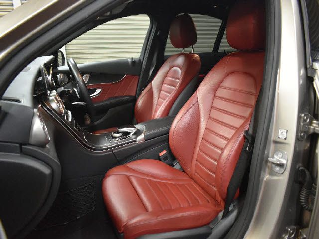 MERCEDES BENZ C CLAS 2019 Image 31