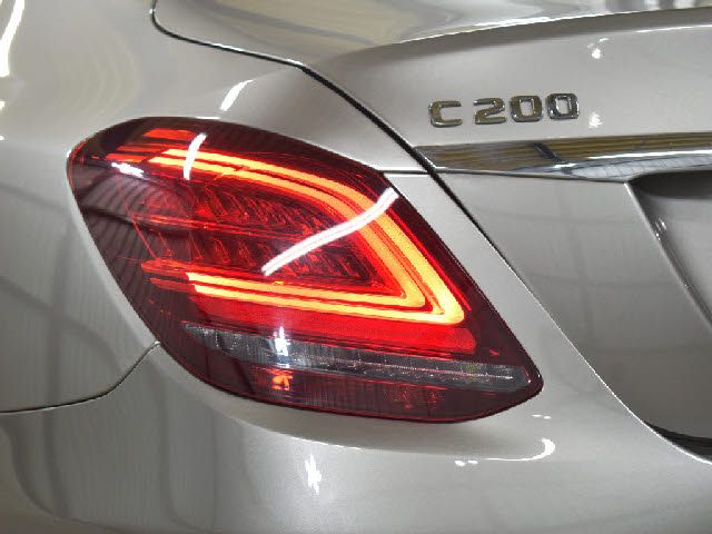 MERCEDES BENZ C CLAS 2019 Image 31