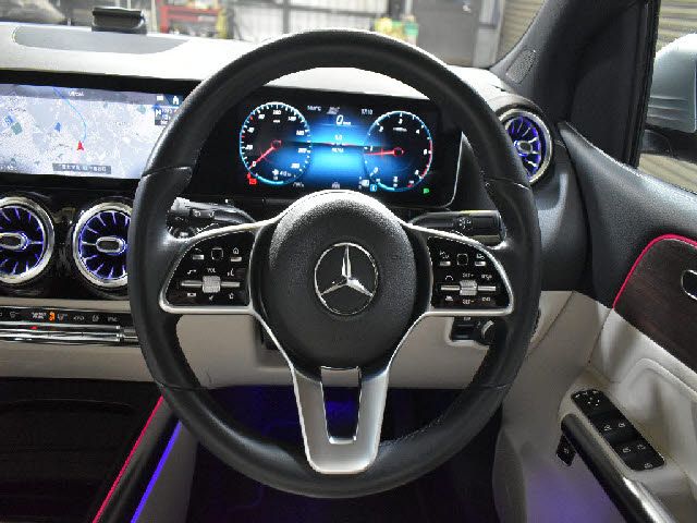 MERCEDES BENZ B CLAS 2019 Image 31