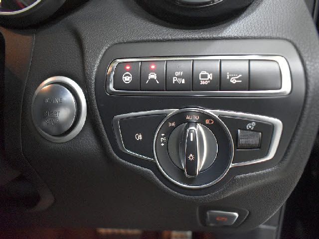 MERCEDES BENZ GLC CL 2017 Image 31