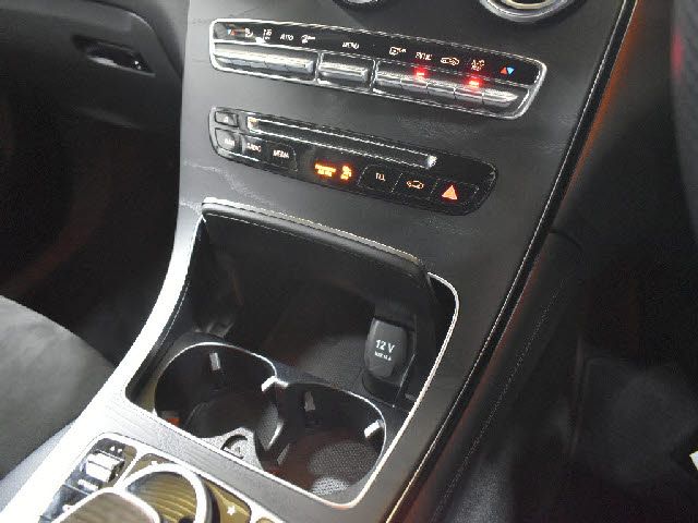 MERCEDES BENZ GLC CL 2017 Image 31