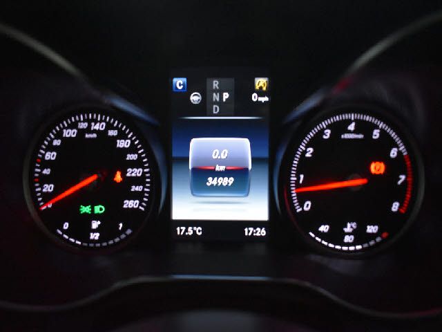 MERCEDES BENZ GLC CL 2017 Image 31