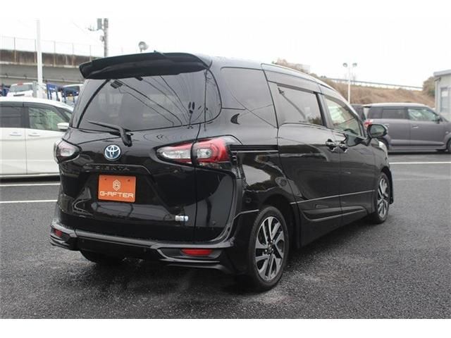 TOYOTA SIENTA HYBRID 2020 Image 31