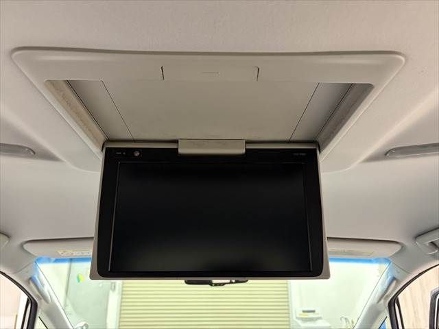 TOYOTA ALPHARD HYBRID 4WD 2017 Image 31