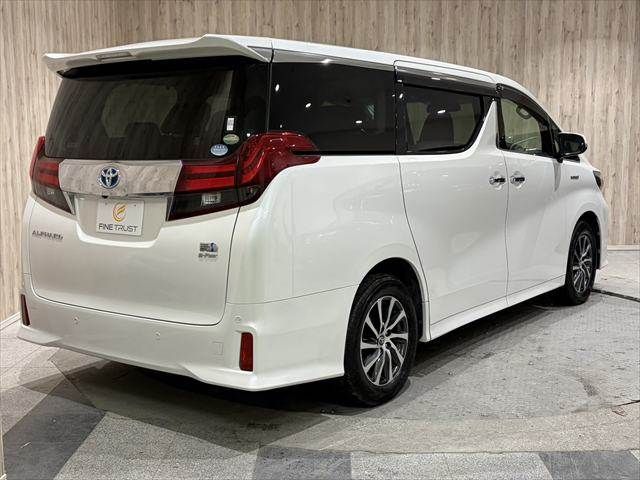 TOYOTA ALPHARD HYBRID 4WD 2017 Image 31