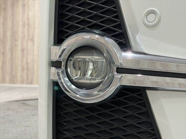 TOYOTA ALPHARD HYBRID 4WD 2017 Image 31