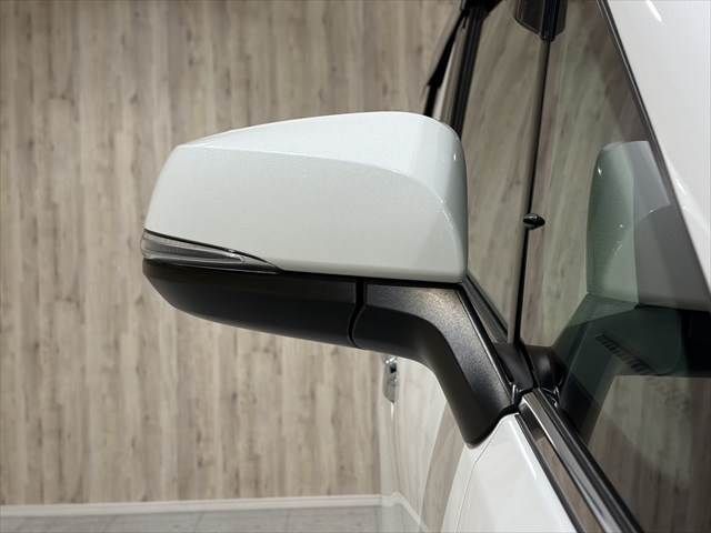 TOYOTA ALPHARD HYBRID 4WD 2017 Image 31