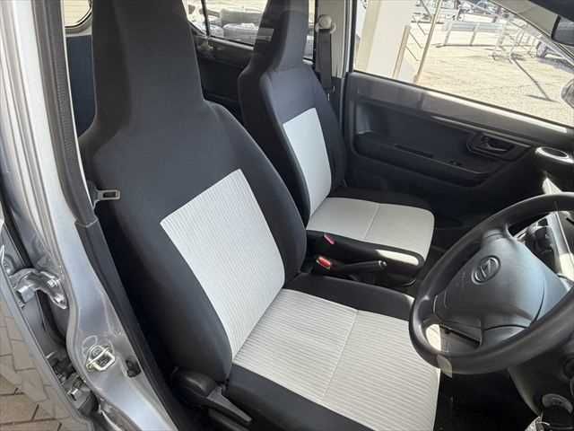 DAIHATSU MIRA E:S 2018 Image 31