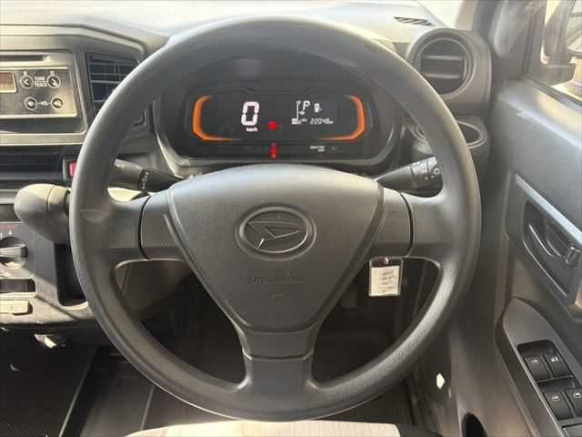 DAIHATSU MIRA E:S 2018 Image 31