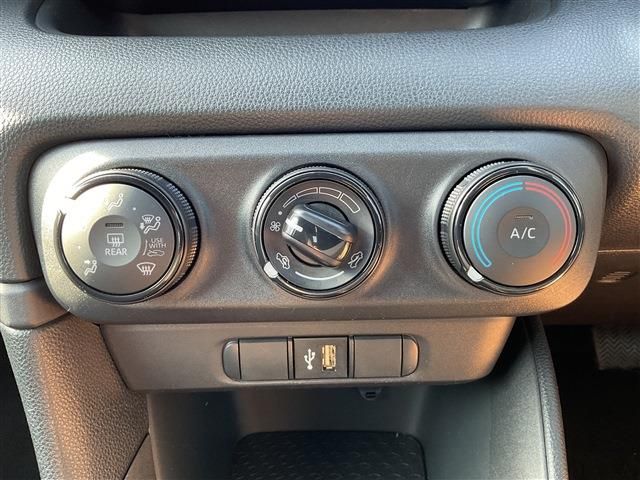 TOYOTA YARIS 2022 Image 31