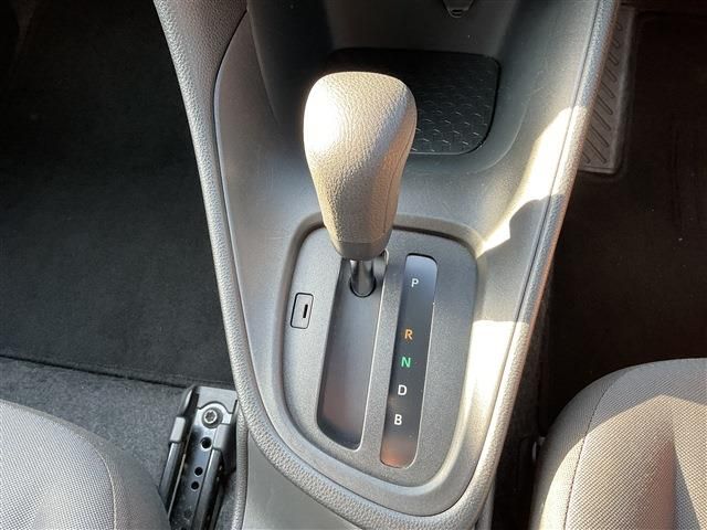 TOYOTA YARIS 2022 Image 31