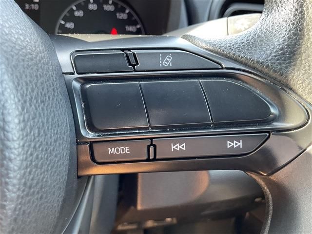 TOYOTA YARIS 2022 Image 31