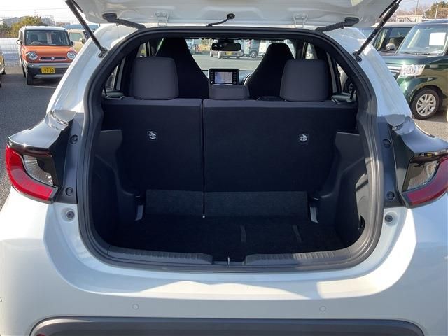 TOYOTA YARIS 2022 Image 31