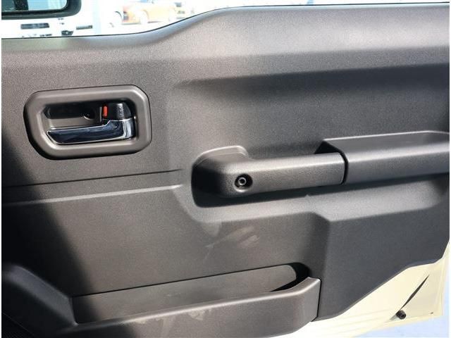 SUZUKI JIMNY NOMADE 2026 Image 31