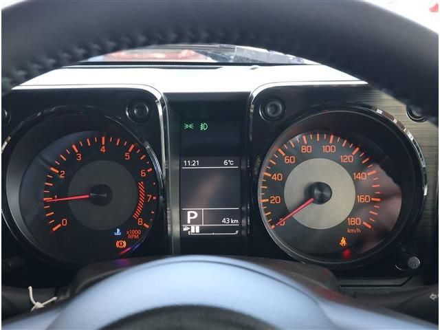 SUZUKI JIMNY NOMADE 2026 Image 31