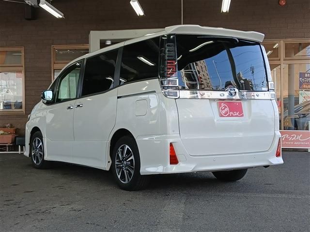 TOYOTA VOXY 2021 Image 31