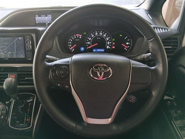 TOYOTA VOXY 2021 Image 31