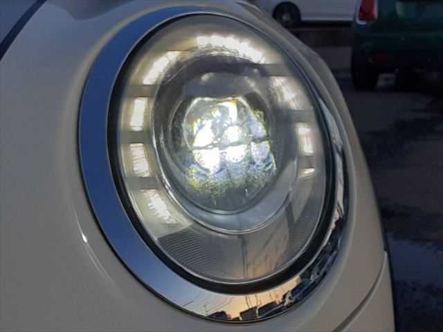 BMW MINI COOPER 5DOO 2016 Image 31