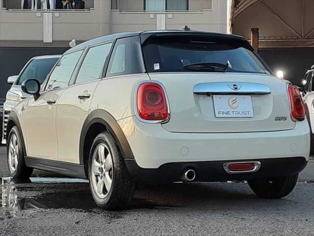 BMW MINI COOPER 5DOO 2016 Image 31