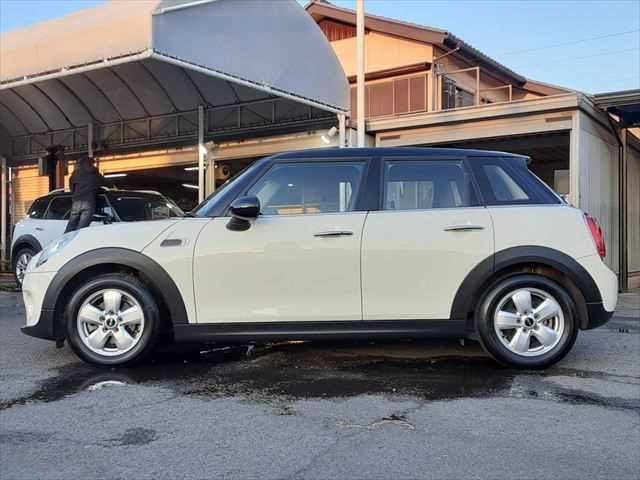 BMW MINI COOPER 5DOO 2016 Image 31