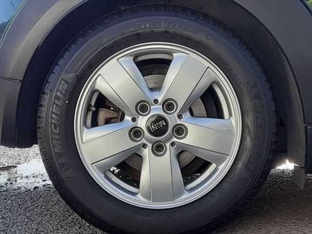 BMW MINI ONE 2015 Image 31