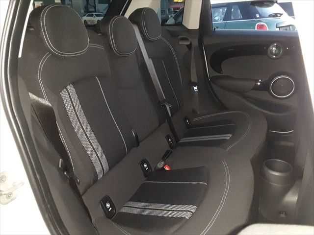 BMW MINI COOPER S 5D 2015 Image 31