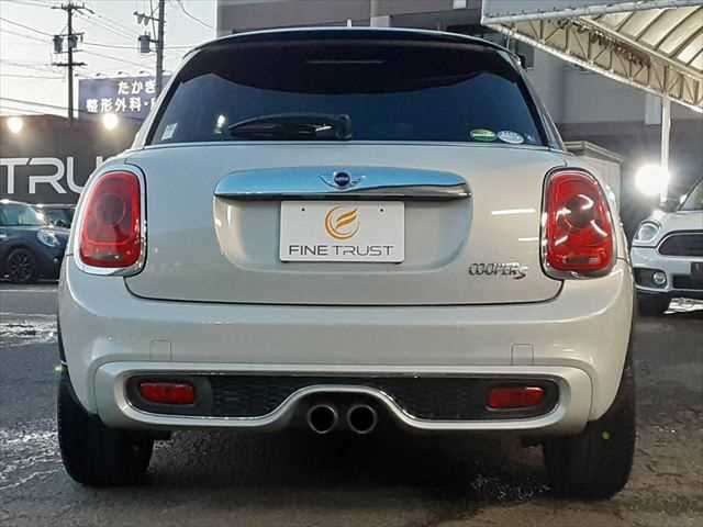 BMW MINI COOPER S 5D 2015 Image 31