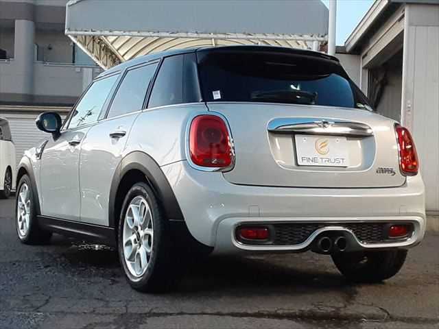 BMW MINI COOPER S 5D 2015 Image 31