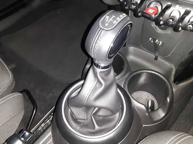 BMW MINI COOPER S 5D 2015 Image 31